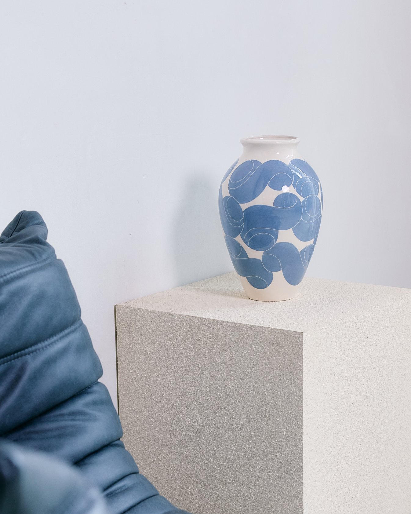 Type Vase Elephant Grey