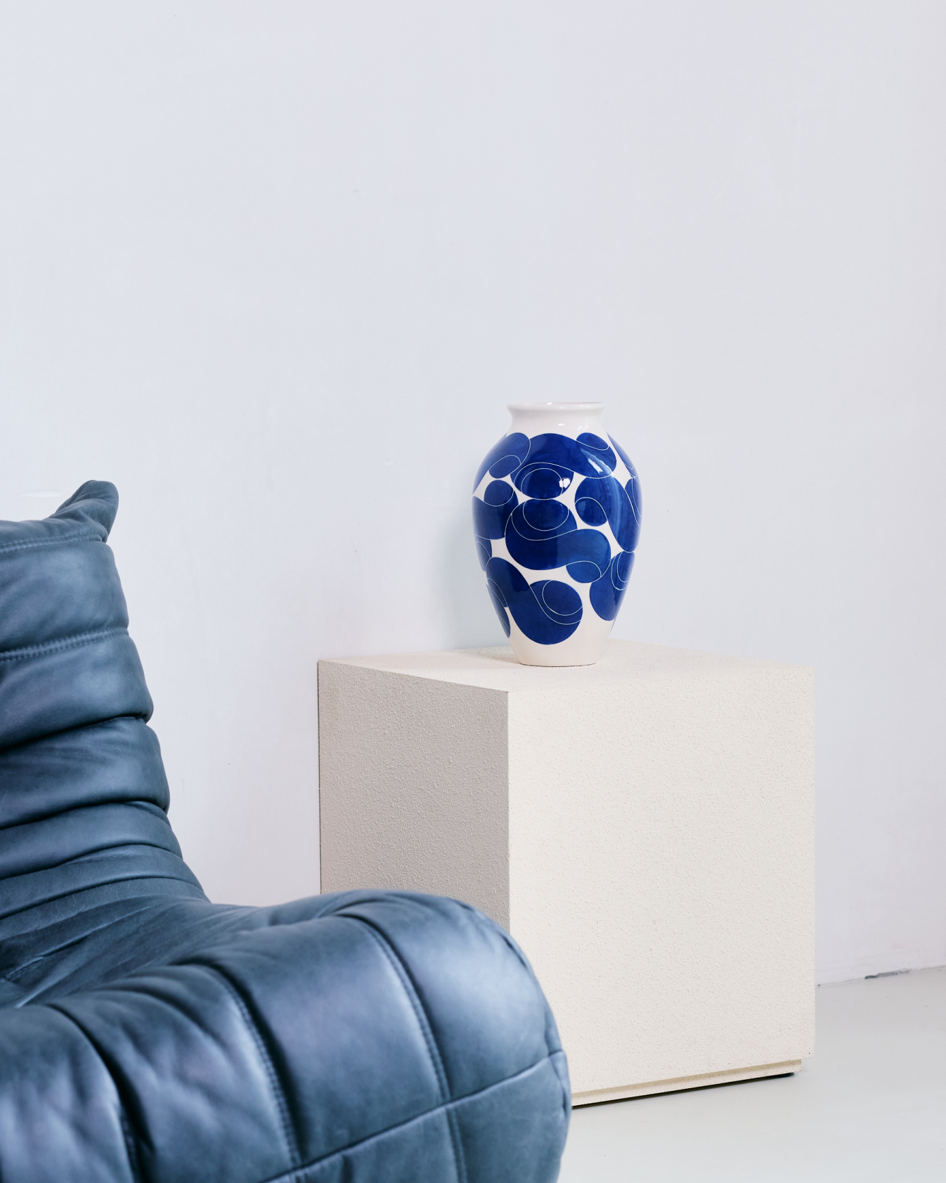 Type Vase Electric Blue